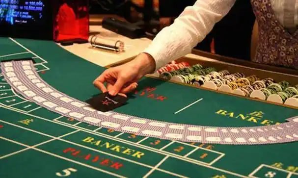 Studio kasino langsung unoslot dengan dealer profesional di meja blackjack
